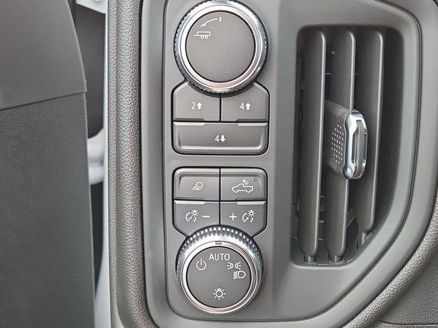 2025 GMC Sierra 3500 HD Pro