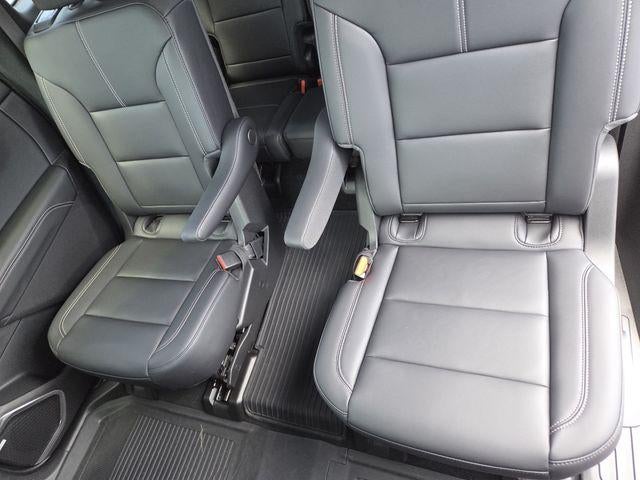 2026 GMC Acadia Base
