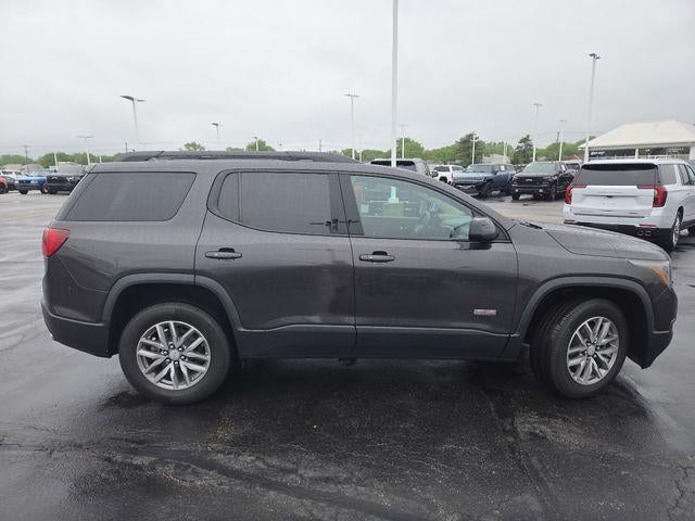 2017 GMC Acadia SLE-2