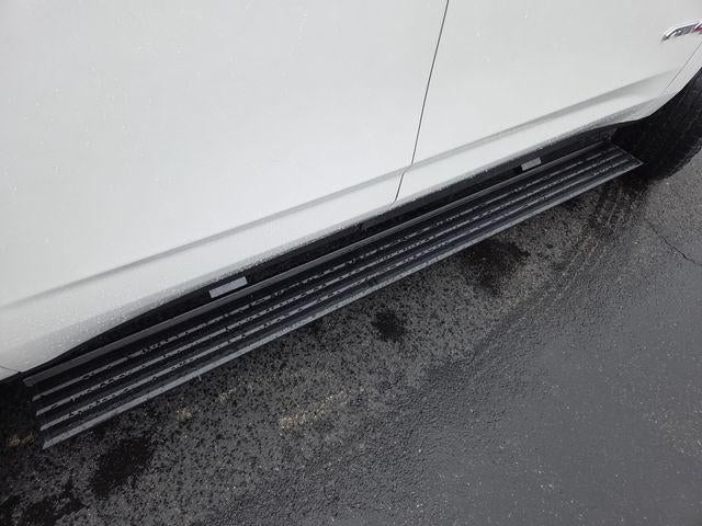 2023 GMC Yukon Base