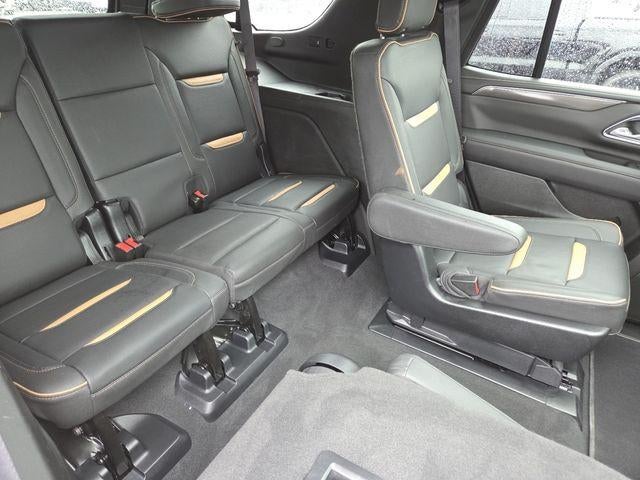 2023 GMC Yukon Base