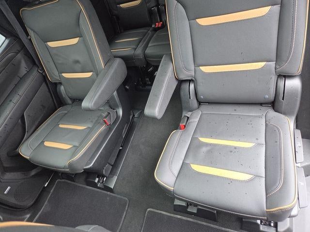 2023 GMC Yukon Base