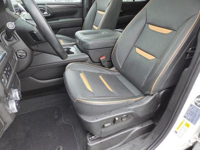 2023 GMC Yukon Base
