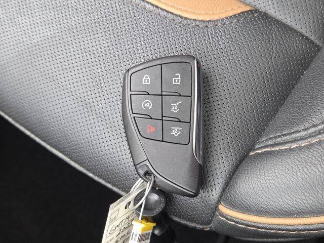 2023 GMC Yukon Base