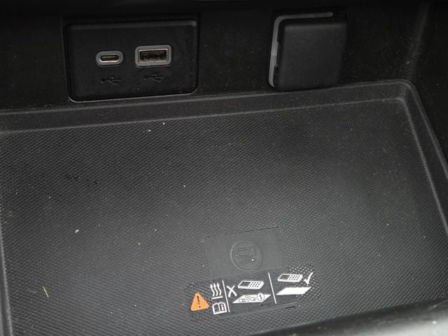 2023 GMC Yukon Base