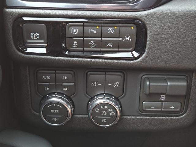 2026 GMC Yukon XL AT4 - Photo 31