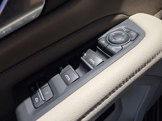 2021 GMC Yukon XL Base