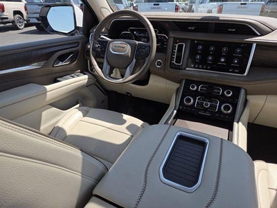 2021 GMC Yukon XL Base