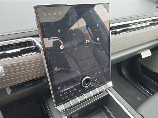 2024 GMC Sierra EV Denali Edition 1