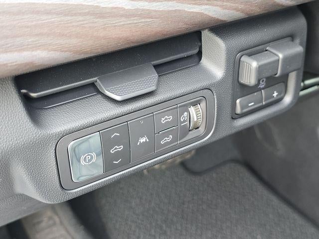 2025 GMC Sierra EV Denali