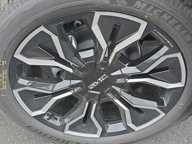 2025 GMC Sierra EV Denali