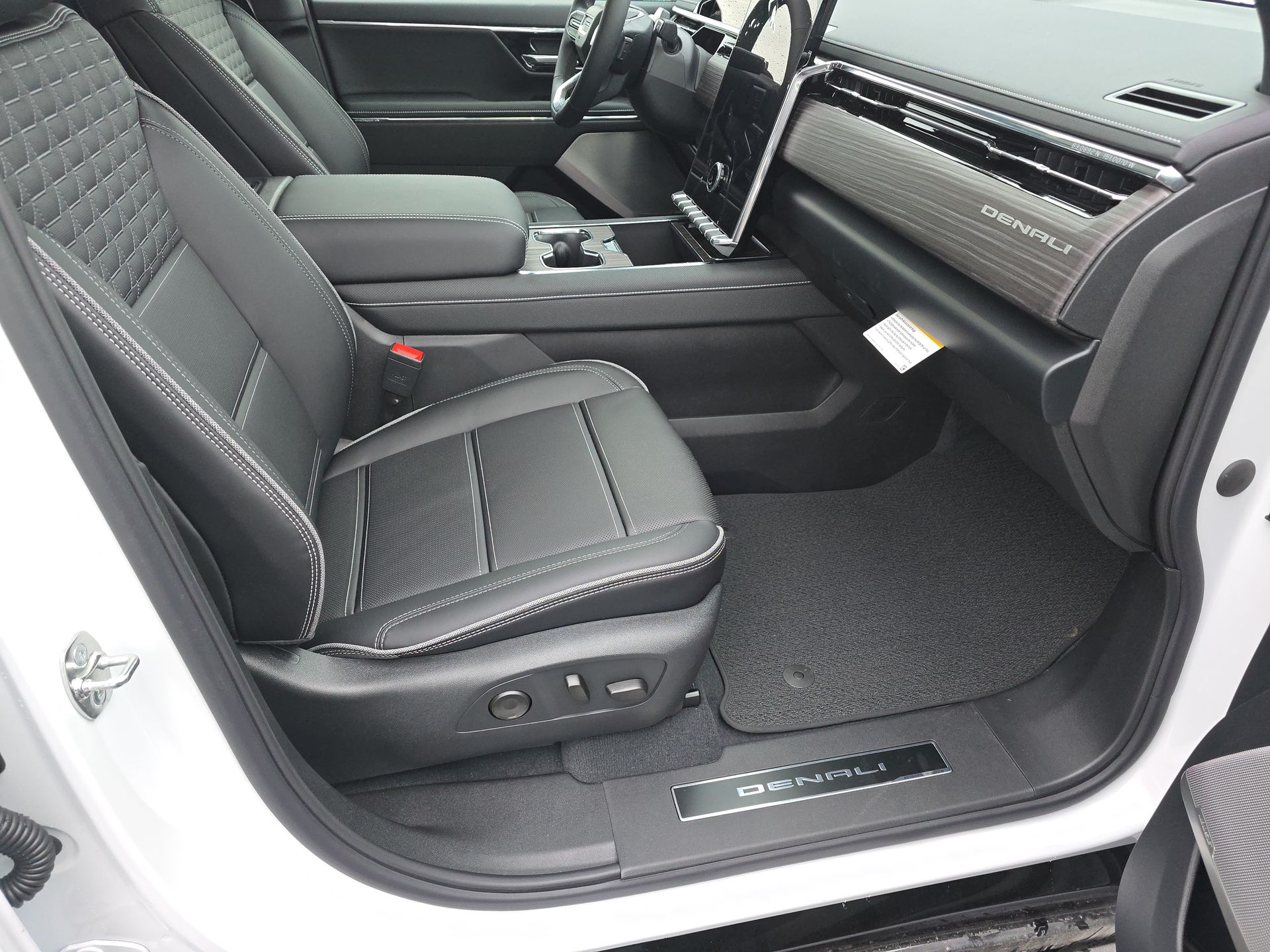 2025 GMC Sierra EV Denali