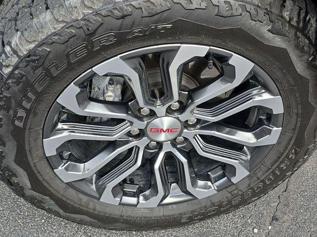 2023 GMC Canyon Denali