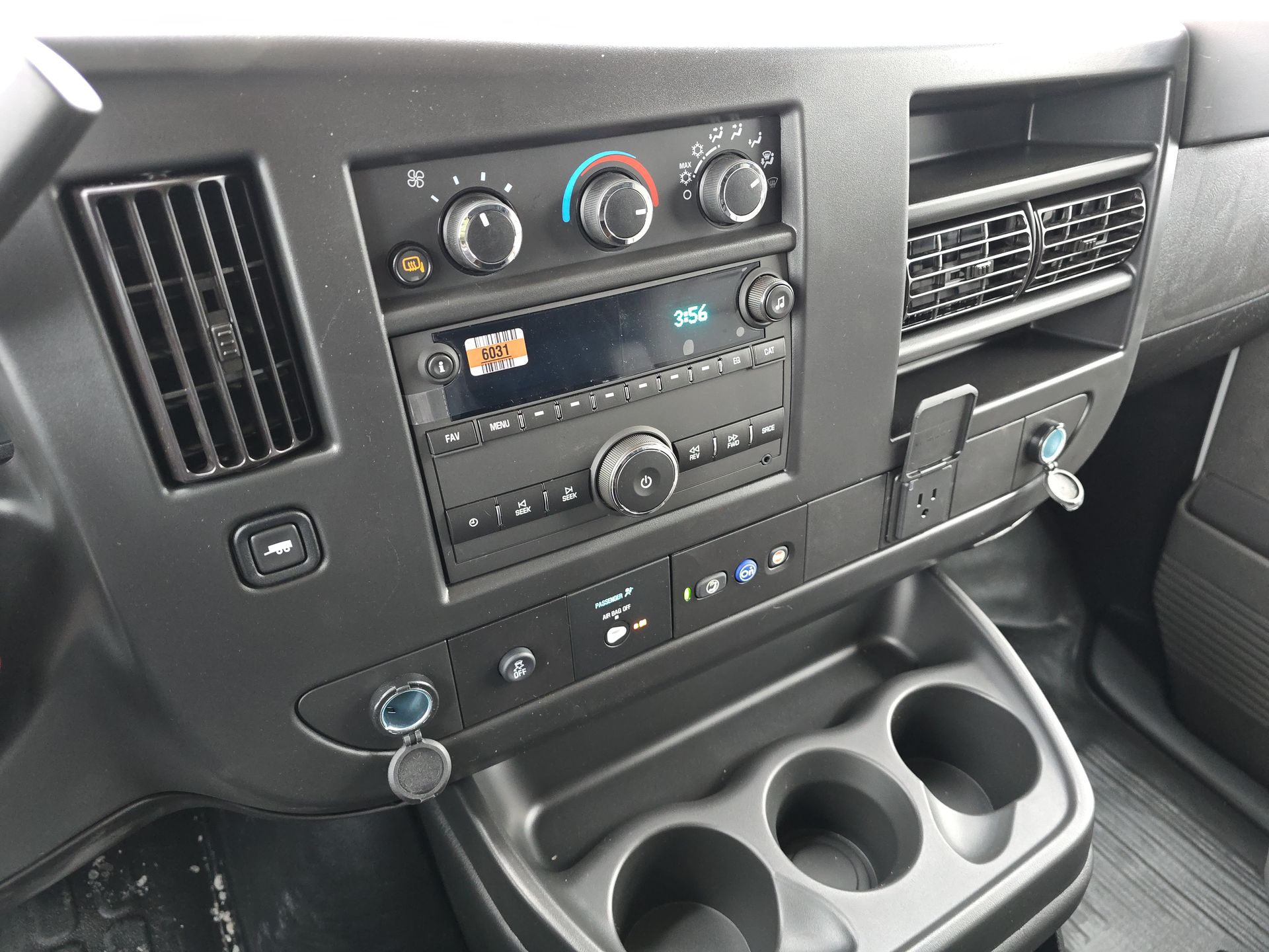 2025 GMC Savana Cargo 3500 Work Van