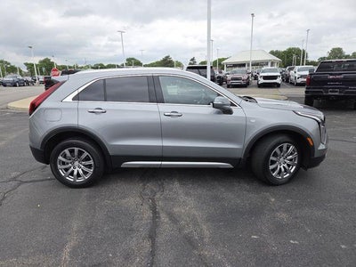 2023 Cadillac XT4 Premium Luxury