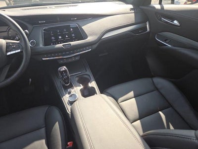 2023 Cadillac XT4 Premium Luxury