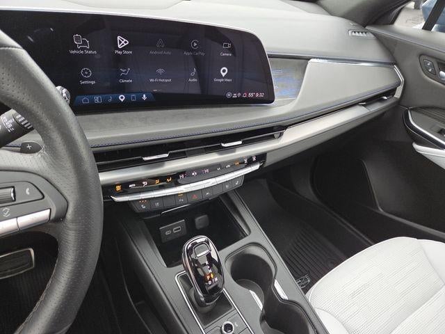 2025 Cadillac XT4 Sport
