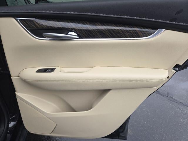 2017 Cadillac XT5 Base