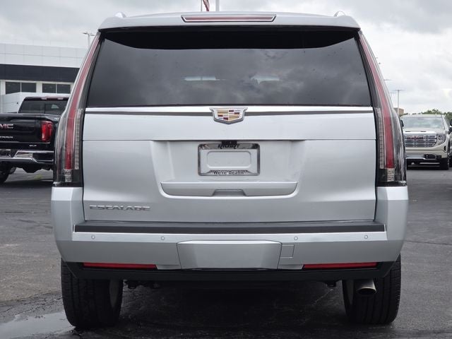 2020 Cadillac Escalade Luxury