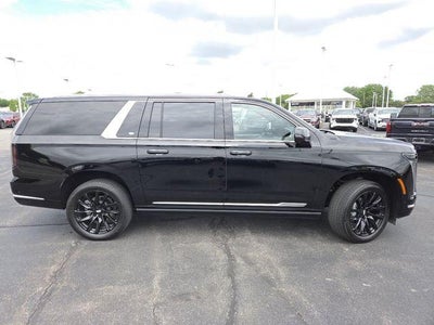 2026 Cadillac Escalade ESV Luxury