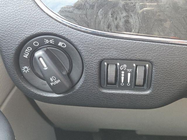 2013 Chrysler Town & Country Touring-L