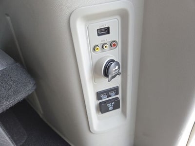 2013 Chrysler Town & Country Touring-L