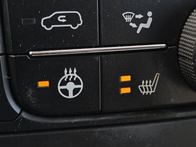 2013 Chrysler Town & Country Touring-L