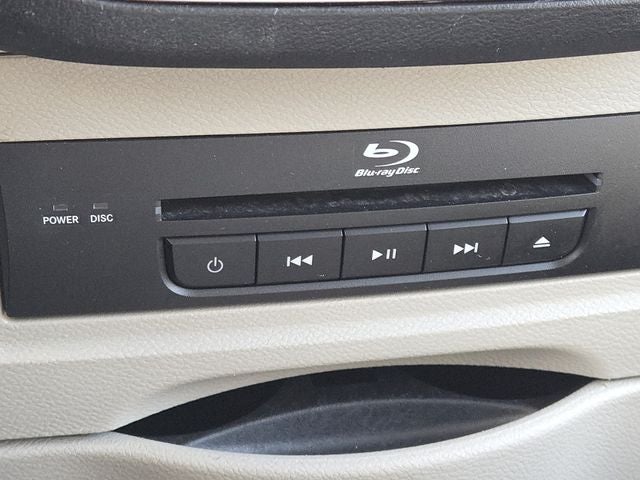 2013 Chrysler Town & Country Touring-L