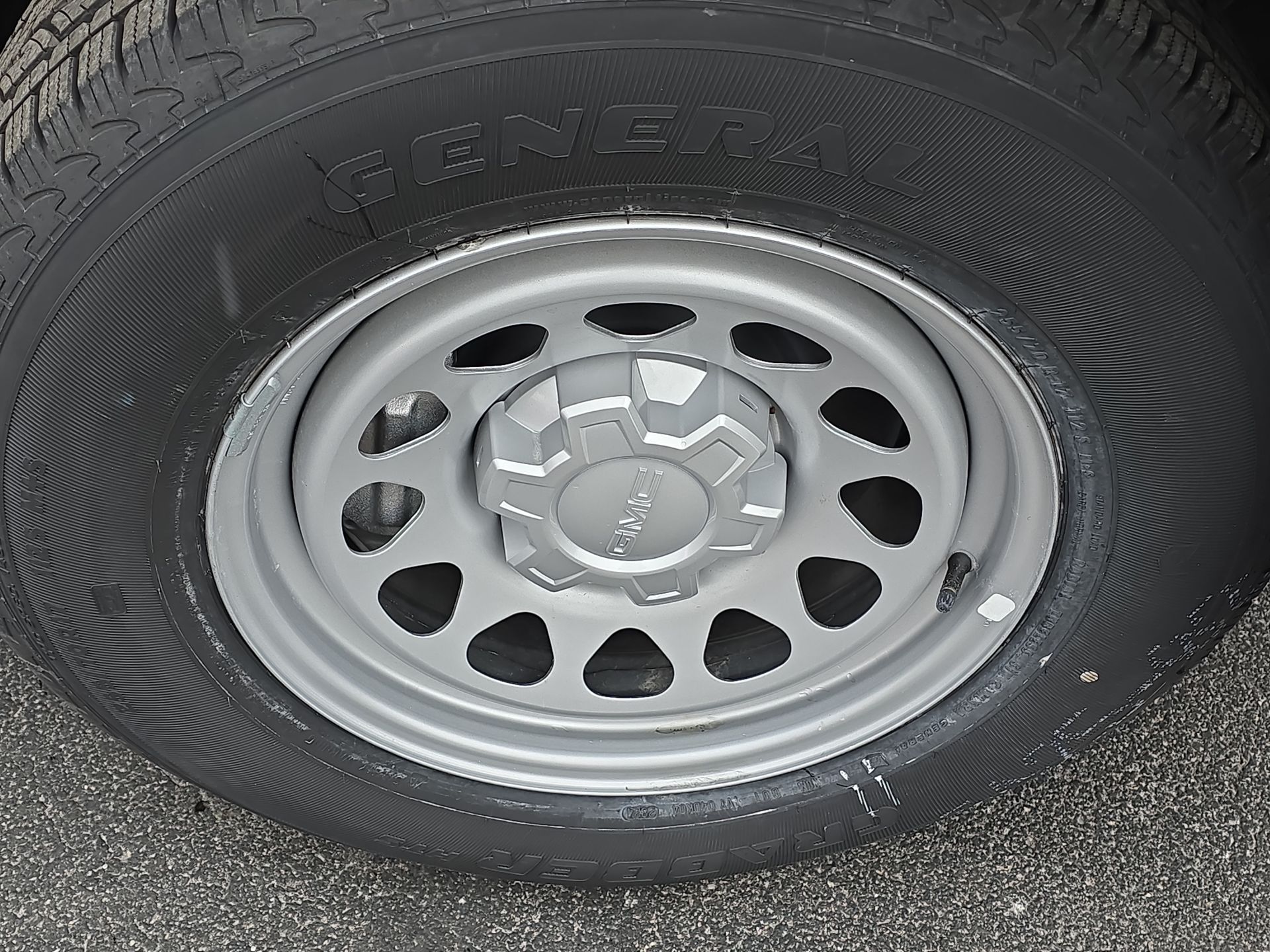 2024 GMC Sierra 1500 Pro