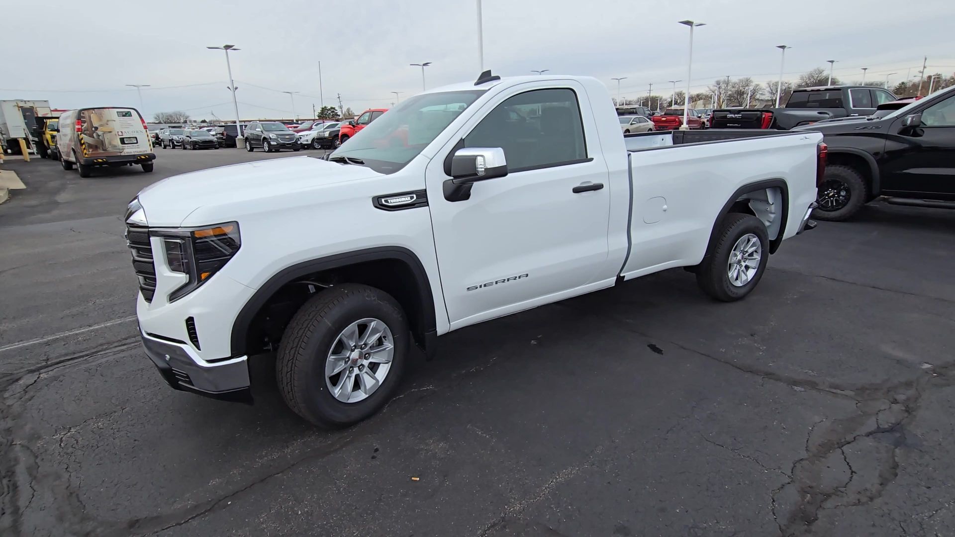2025 GMC Sierra 1500 Pro