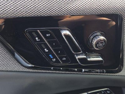 2025 Cadillac OPTIQ Luxury 2