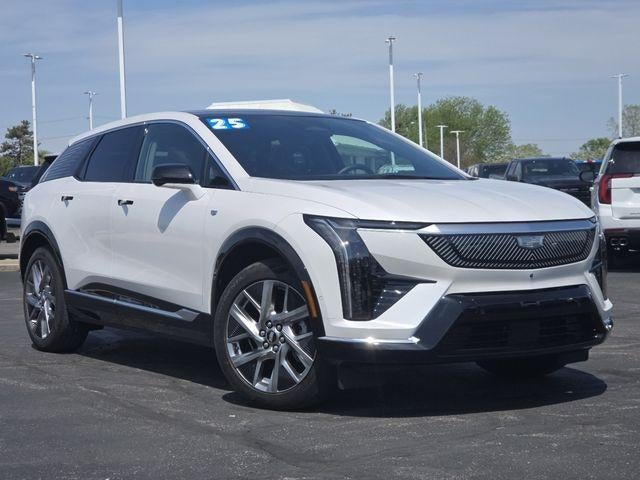 Used 2025 Cadillac OPTIQ Luxury 2 with VIN 3GYK3DMR1SS134845 for sale in Columbus, OH