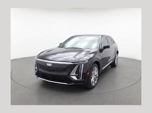 2025 Cadillac OPTIQ Luxury 2