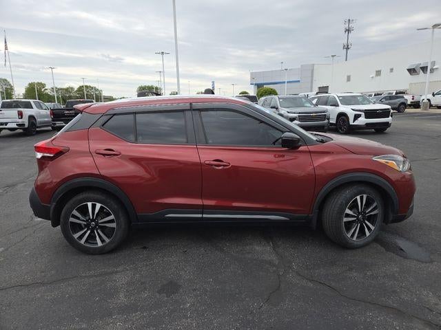 2020 Nissan Kicks SR