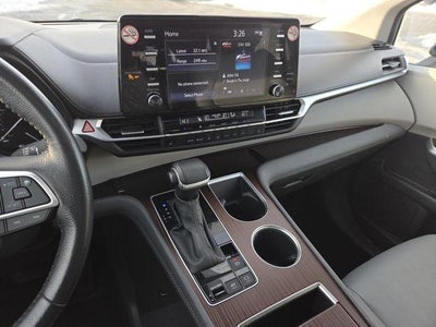 2024 Toyota Sienna XLE