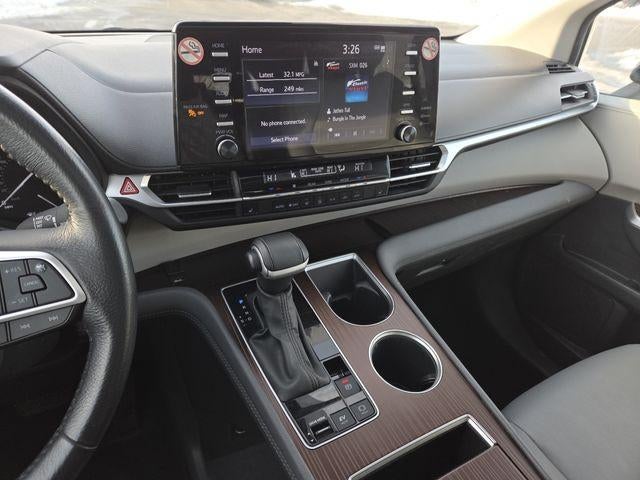 2024 Toyota Sienna XLE