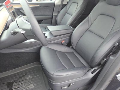 2025 Tesla Model Y Long Range