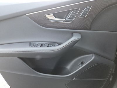 2023 Audi Q8 55 Premium Plus