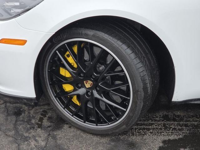 2017 Porsche Panamera Base