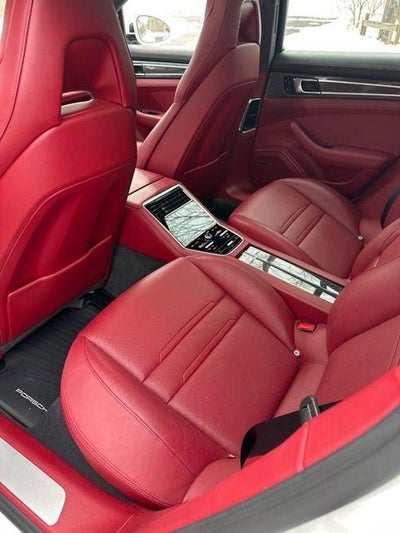 2017 Porsche Panamera Turbo