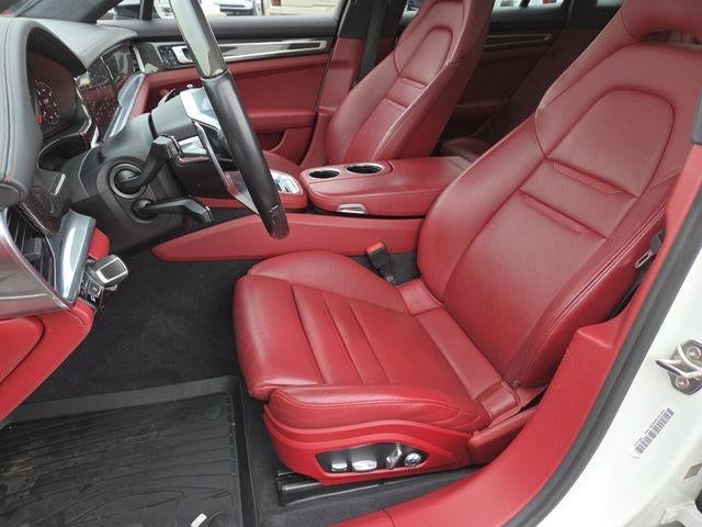 2017 Porsche Panamera Base