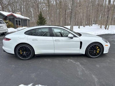 2017 Porsche Panamera Turbo