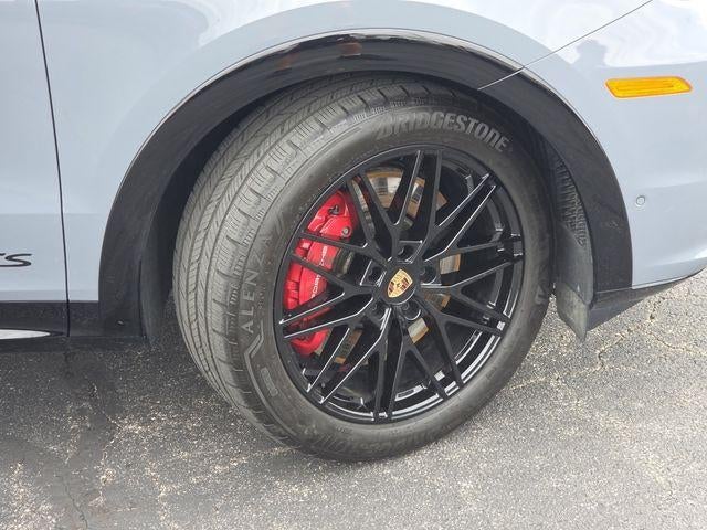 2025 Porsche Cayenne GTS
