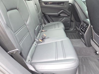 2025 Porsche Cayenne GTS