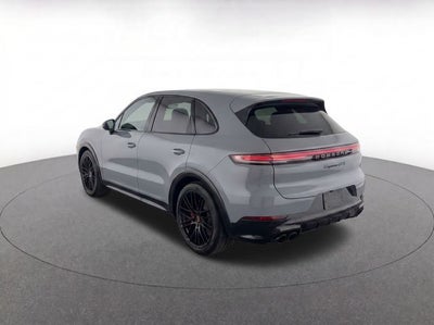 2025 Porsche Cayenne GTS