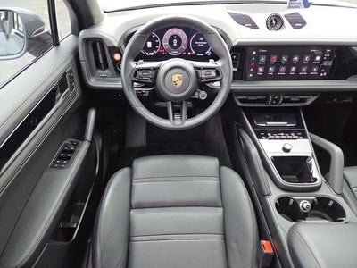 2025 Porsche Cayenne GTS