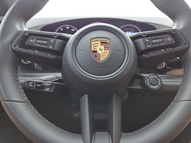 2025 Porsche Cayenne GTS