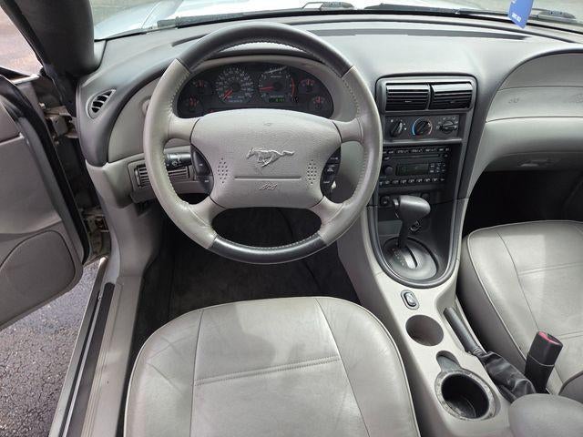 2003 Ford Mustang V6