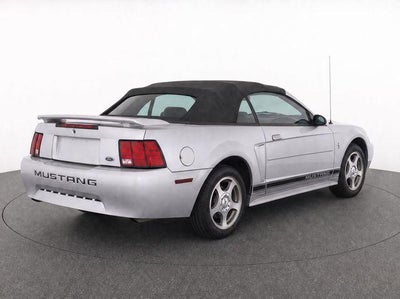 2003 Ford Mustang V6
