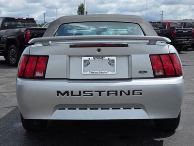 2003 Ford Mustang V6
